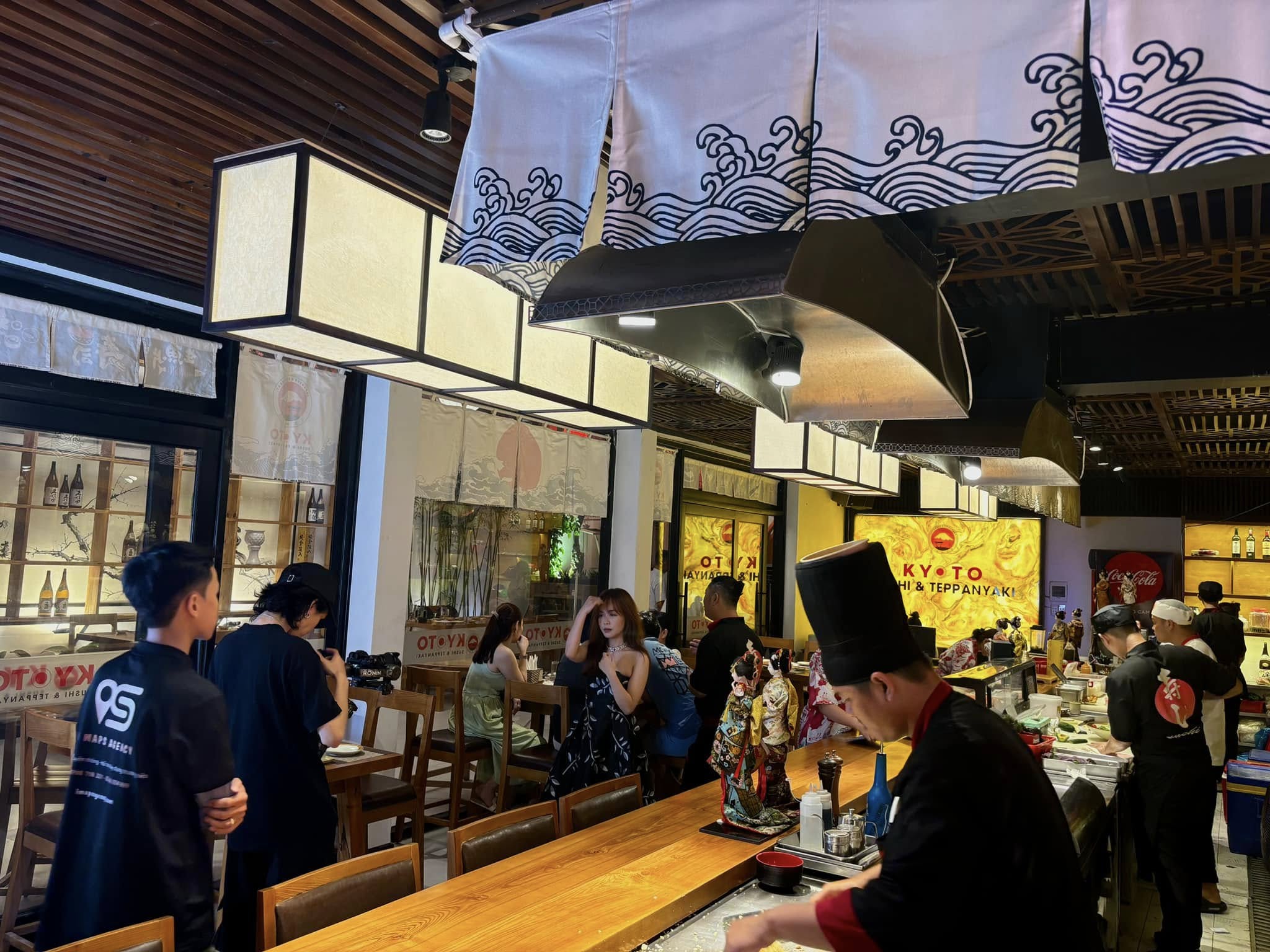 Kyoto Sushi Background